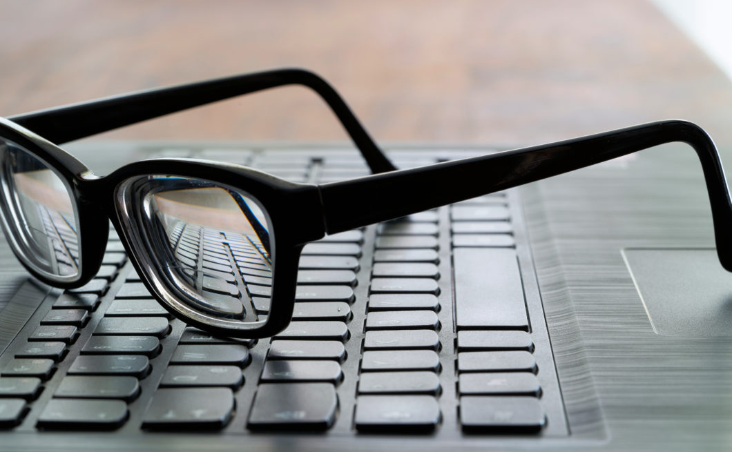 7 Tips on Optimizing Websites for Visually Impaired Users